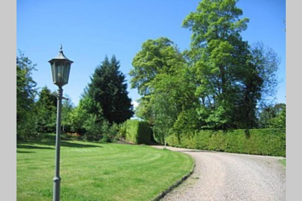 Harleyburn Cottages - Stables And Saddlery Melrose Extérieur photo